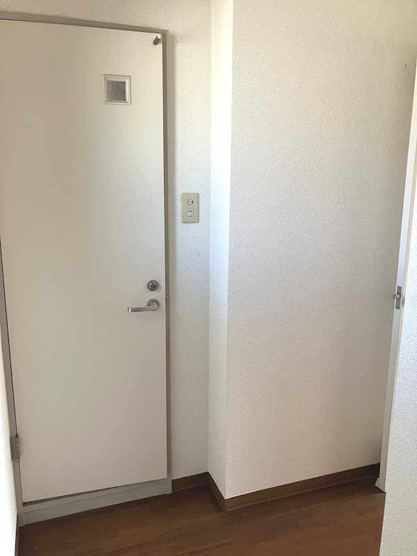 ヒルズ磯子 玄関