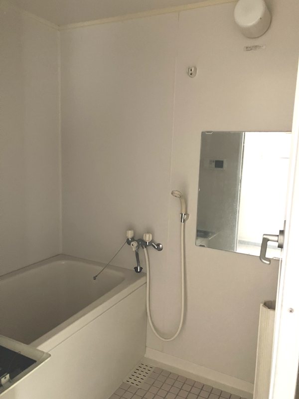 ヒルズ磯子 風呂画像