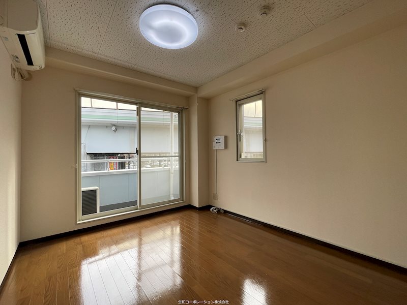 レオパレスフレッシュ リビング