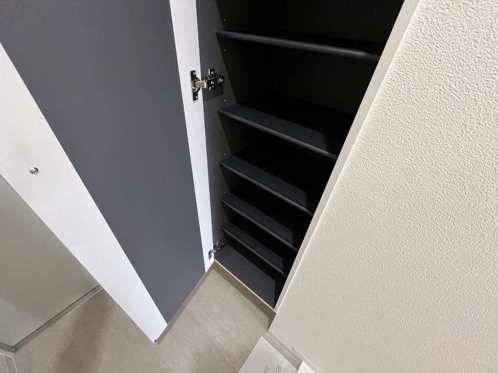 グリーンコート中島 玄関