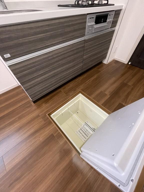 アイナ ルアナ ウル その他4