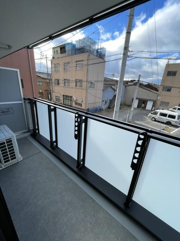 アイナ ルアナ ウル ベランダ