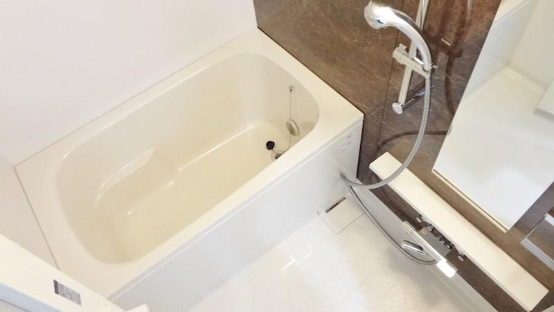 グランパークタワー 玄関