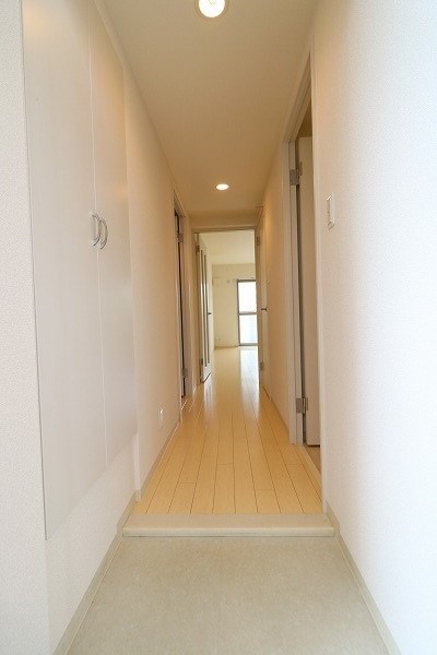 エスポアール西大路 玄関