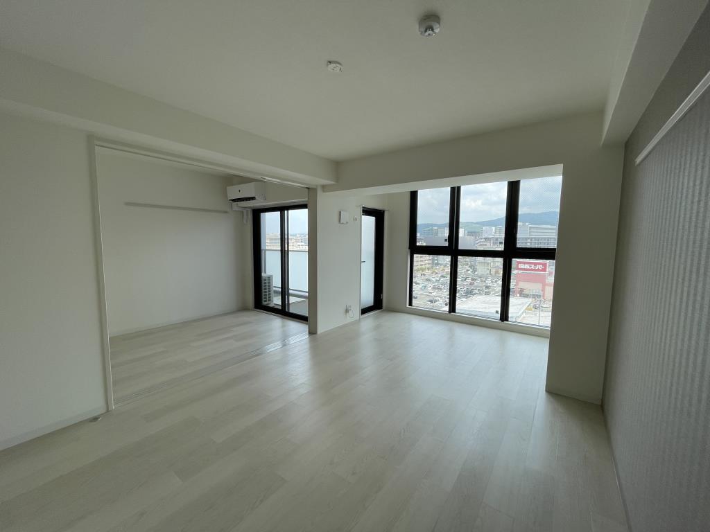 ラ・プリュス リビング