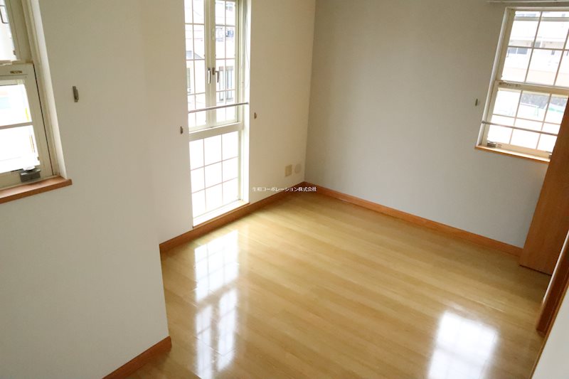 メゾンハイム ベッドルーム