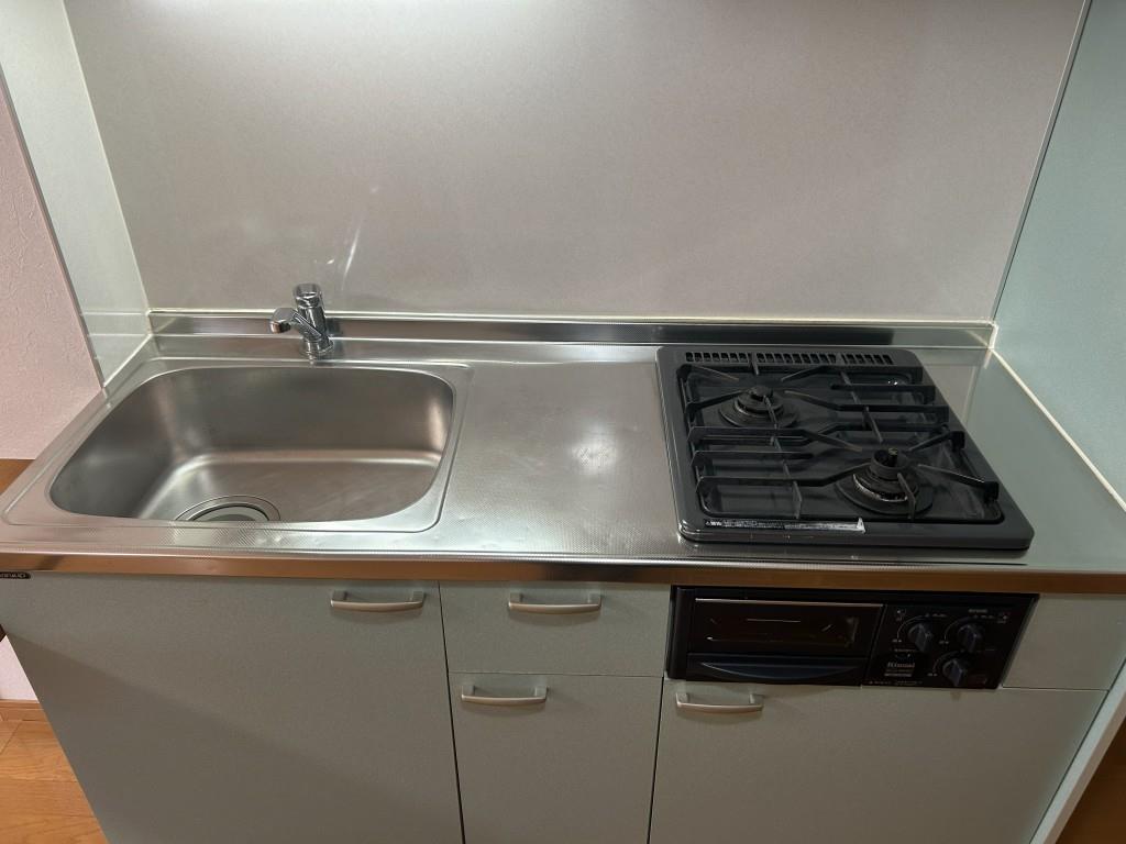 HIRO尾頭橋 キッチン