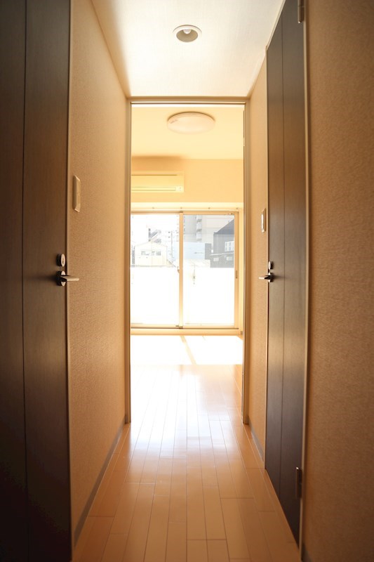 ロイヤルレジデンス北梅田 玄関