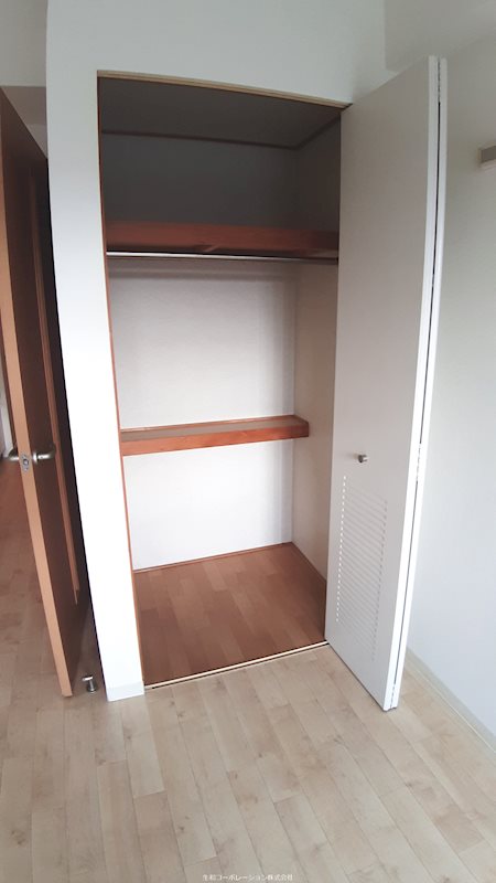 &#12522;&#12532;&#12455;&#12540;&#12523;(&#35914;&#20013;) &#12381;&#12398;&#20182;3