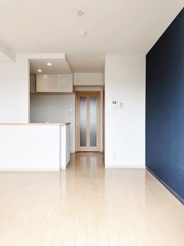 サクシード胤 リビング