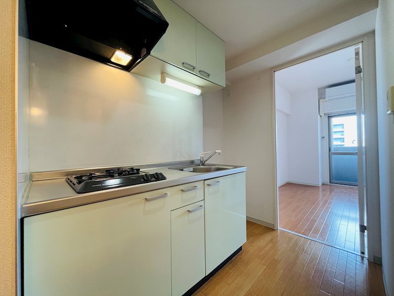 ルポルスタ湘南 キッチン