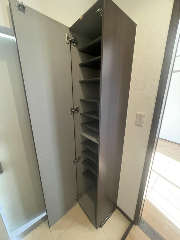 エストレヤ荒川 玄関