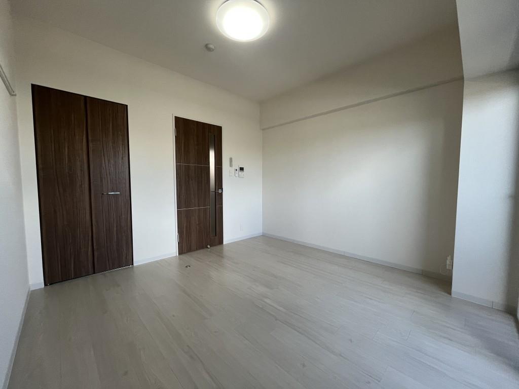 メイプル岩塚本通 リビング