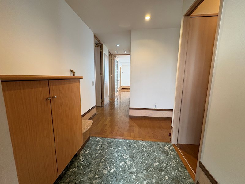 サン・ハートビル青葦 玄関