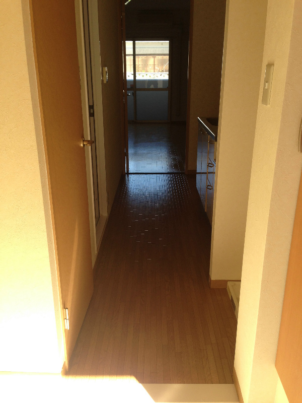 クレストコート 玄関