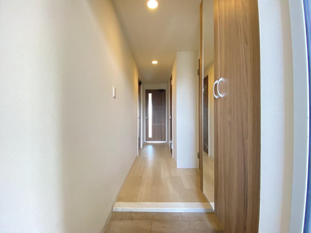 F-TAMATSUKURI 玄関