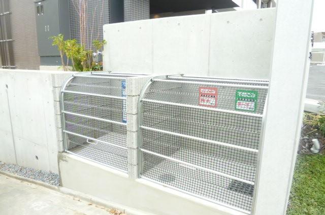 フェリクス八事表山 玄関