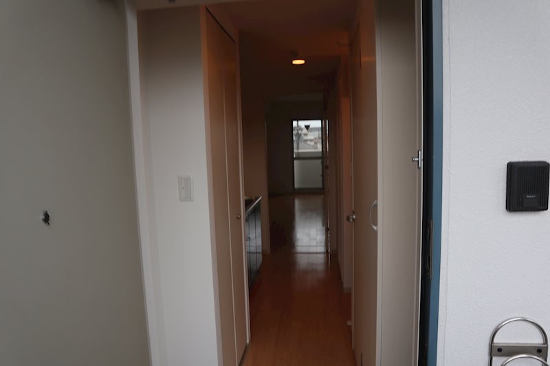 メゾンクレールⅢ 玄関