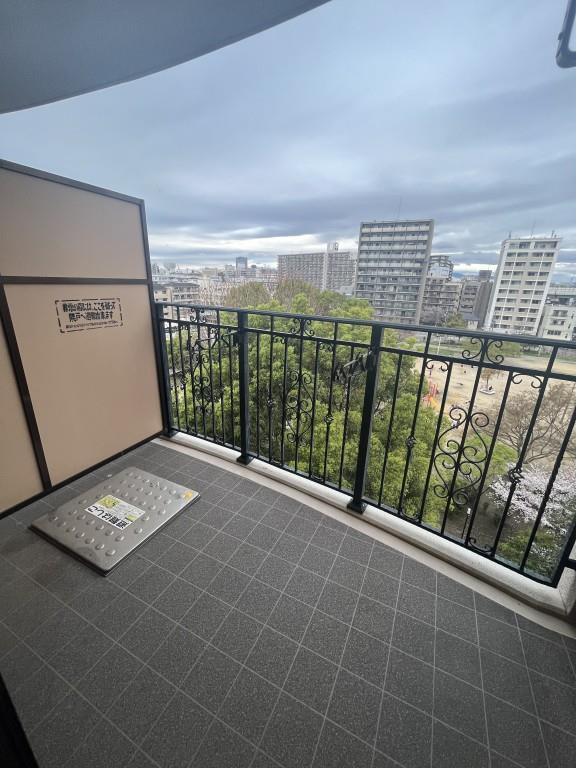 ラグゼ弁天町 ベランダ