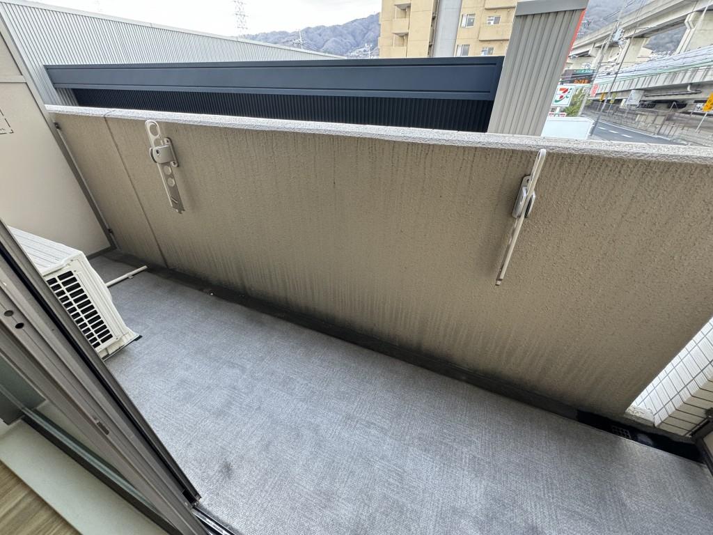 Y&amp;rsquo;z Lucao ベランダ