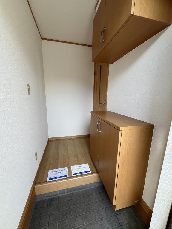 ルミエールヴィラ 玄関