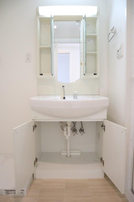 &#12503;&#12524;&#12473;&#12486;&#12452;&#12472;EXE(&#12503;&#12524;&#12473;&#12486;&#12452;&#12472;&#12456;&#12464;&#12476;) &#12381;&#12398;&#20182;8