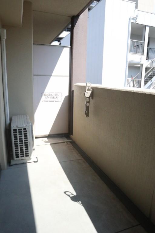 &#12503;&#12524;&#12473;&#12486;&#12452;&#12472;EXE(&#12503;&#12524;&#12473;&#12486;&#12452;&#12472;&#12456;&#12464;&#12476;) &#12505;&#12521;&#12531;&#12480;