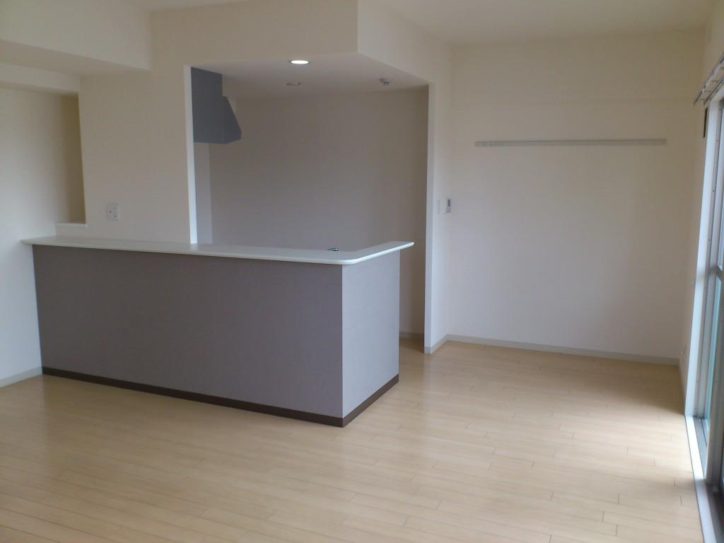 エルグランコウショウ リビング