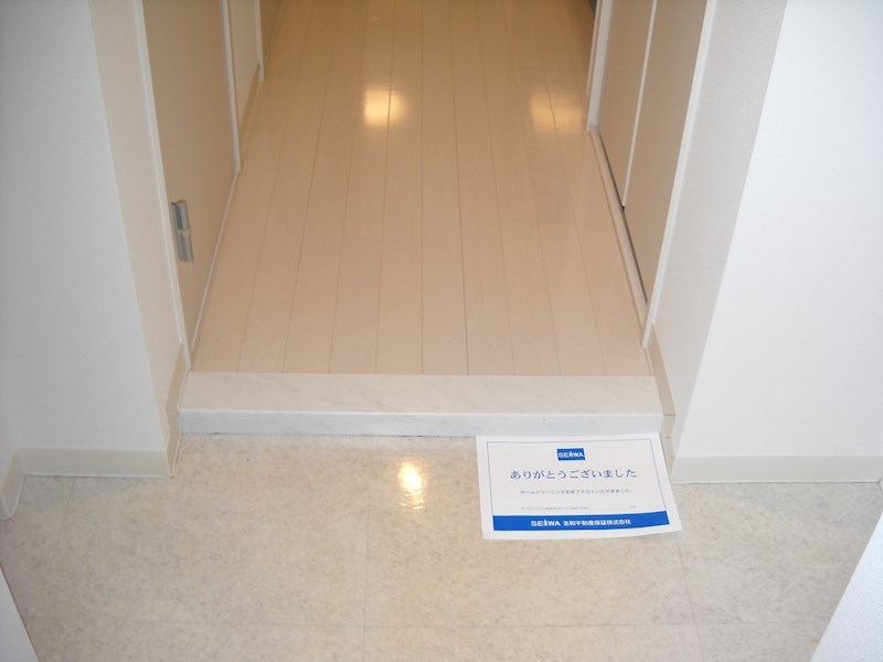 ﾒﾙｼｰ･ｳﾞｫｸｰ 玄関