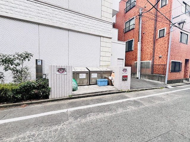 ﾒﾙｼｰ･ｳﾞｫｸｰ その他外観4