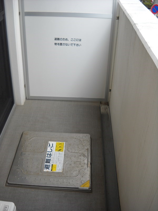 ﾒﾙｼｰ･ｳﾞｫｸｰ ベランダ