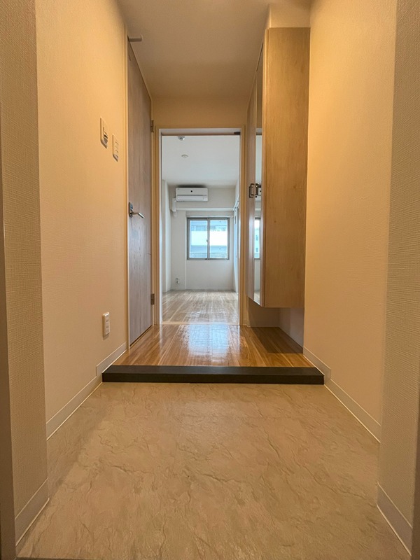 ラヴィベール上町台 玄関