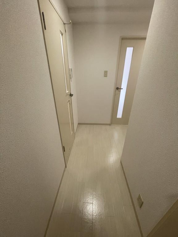 グランドールY 玄関