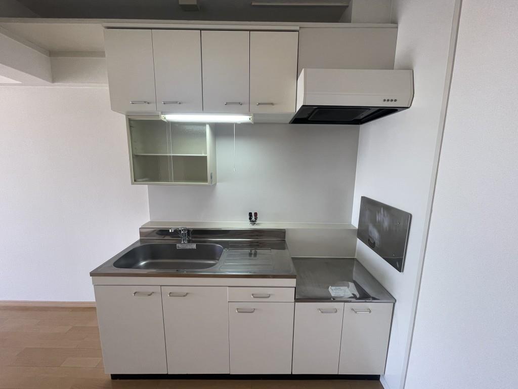 クローバーハイツ市岡 キッチン