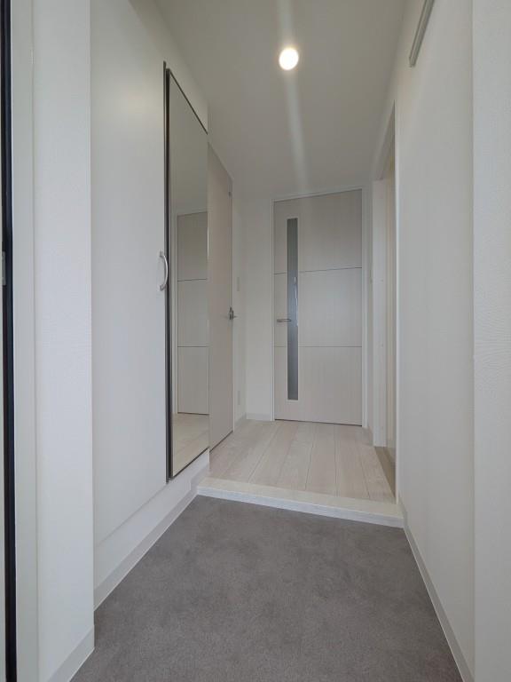 フランディオール桜並木 玄関