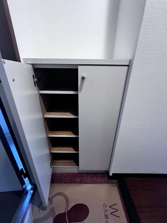 サンイースト江坂 玄関