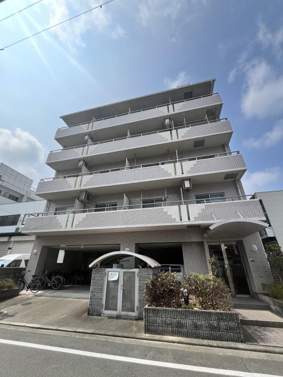 サンイースト江坂 401号室 外観