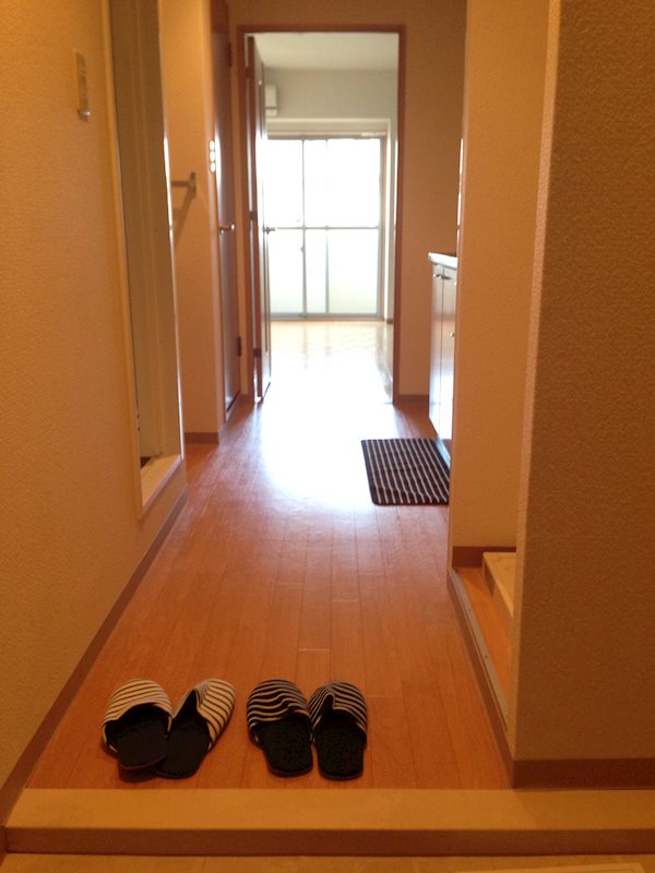 ローズガーデン 玄関