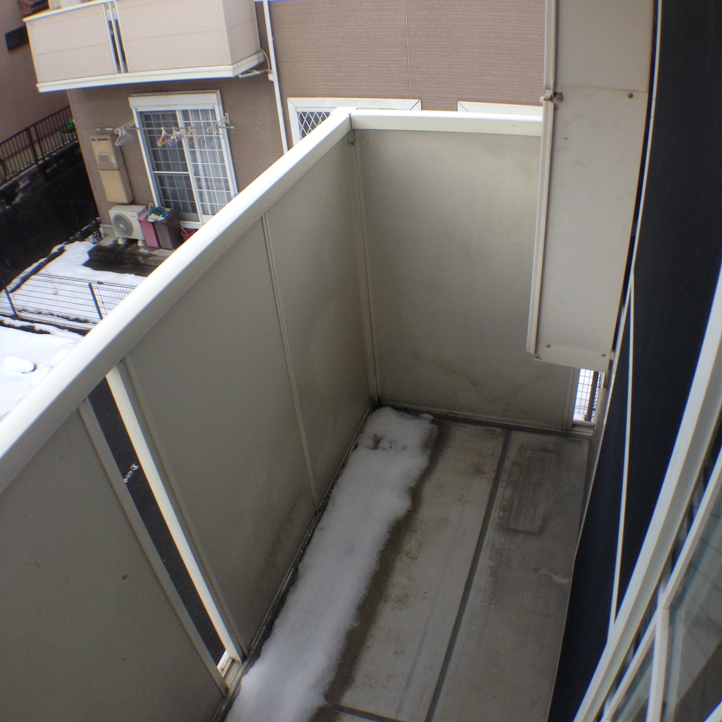 リーベン絹 ベランダ