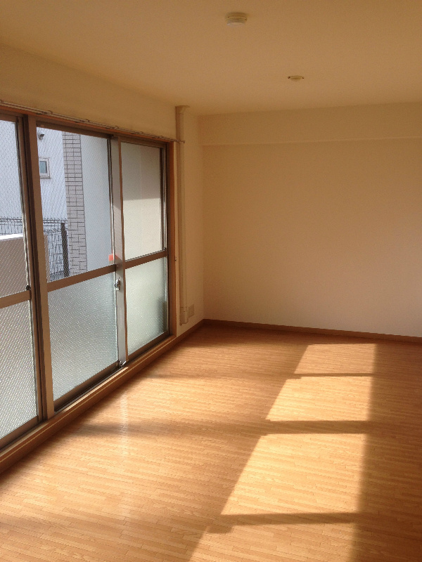 フローラ藤 リビング