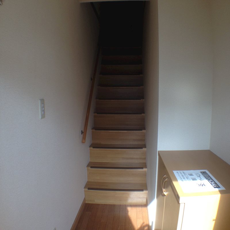 ネオ・パストラル(滋賀) 玄関