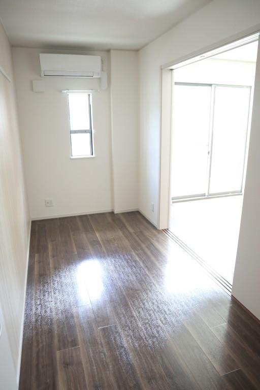 エマイユ鴻池 ベッドルーム