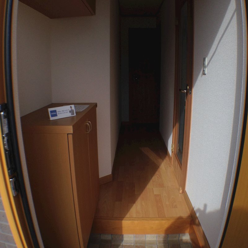 ラフィーネアミ 玄関