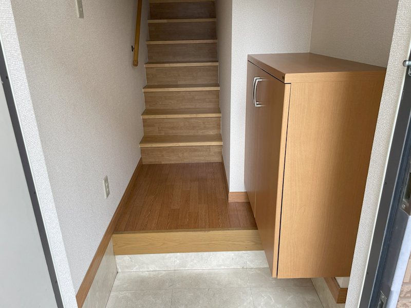 メゾン フローラ 玄関