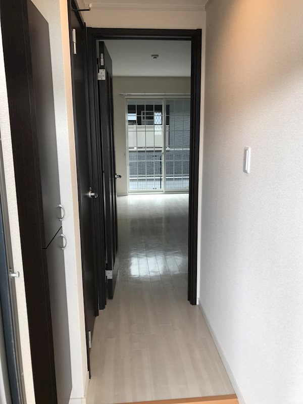 プリムローズ1番館 玄関