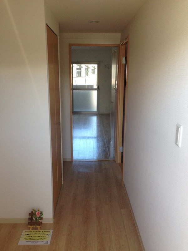 セレステ ユノ 玄関