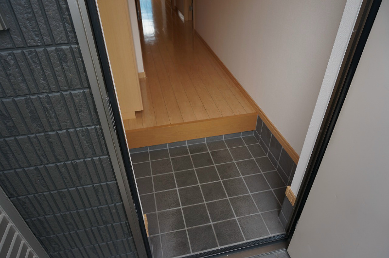 シャリテ高橋川 玄関