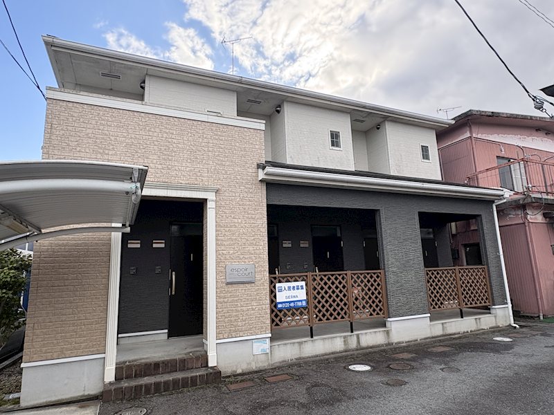 木造2階建てアパートです