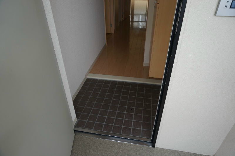 ヴィヴァーチェ 玄関