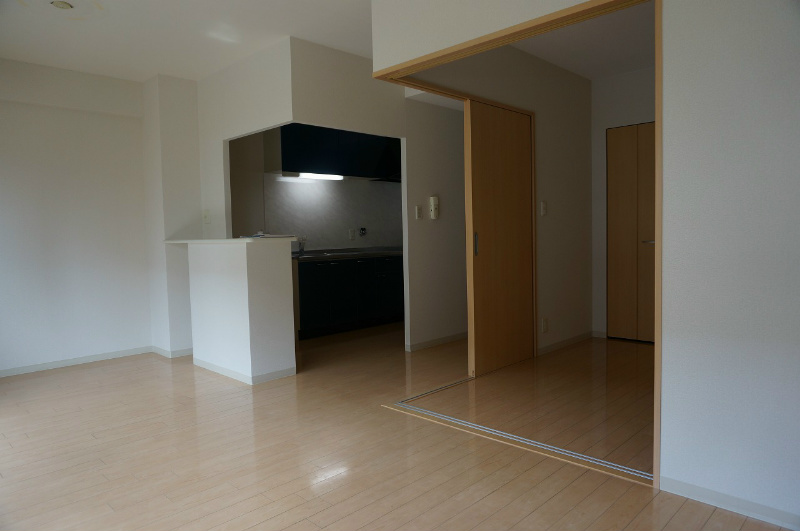 ヴィヴァーチェ リビング